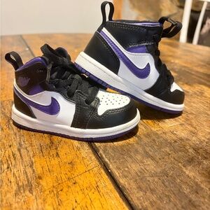 Nike Toddler Jordan 1 Mid 6C